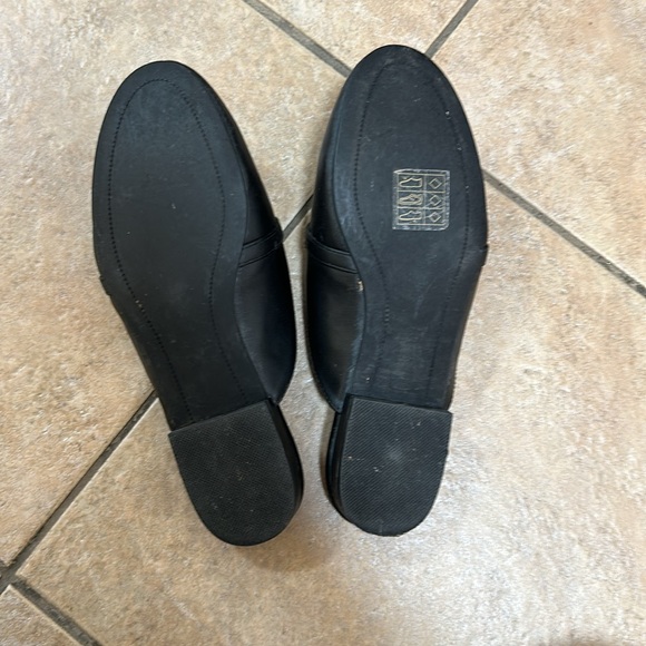 Call it Spring, black sandals size 7 US - Picture 3 of 5